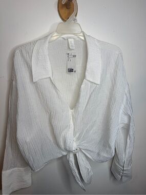 H&M White Crinkle Tie-Front Crop Top